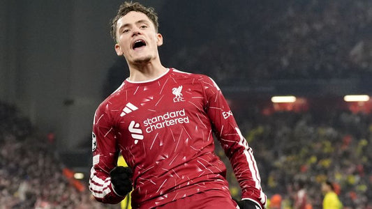 Florian Wirtz, Villarreal karşısında attığı golü kutluyor