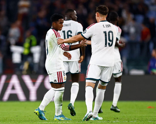 Endrick ve Carlos Espí, Real Madrid’in 14 Ekim 2026 Roma maçında birlikte seviniyor
