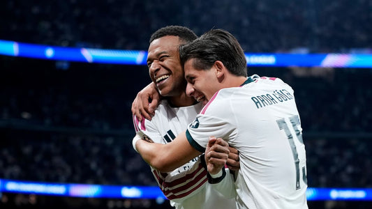 Arda Güler ve Mbappé, Leipzig karşısında gelen golü kutluyor