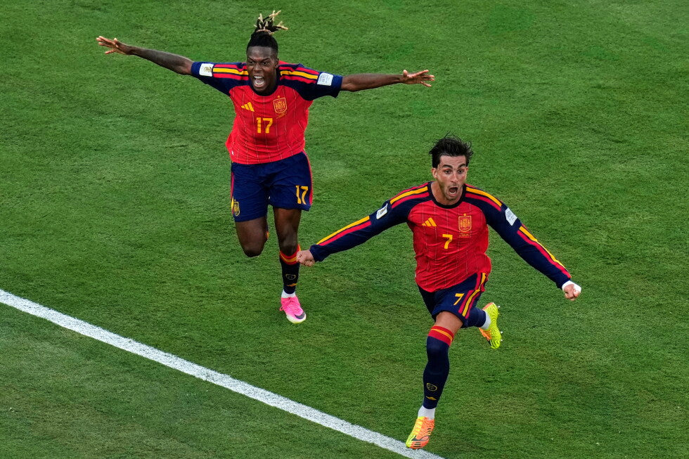 Ferran Torres, 2026 Dünya Kupası finalinde İspanya adına attığı golü kutluyor