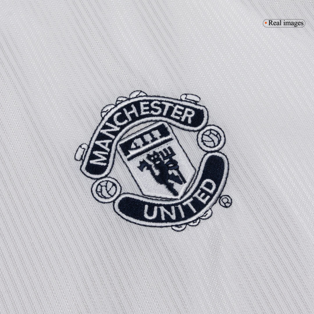 Retro Manchester United 2000/01 Deplasman Forması