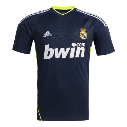 Retro Real Madrid 2010/11 Deplasman Forması