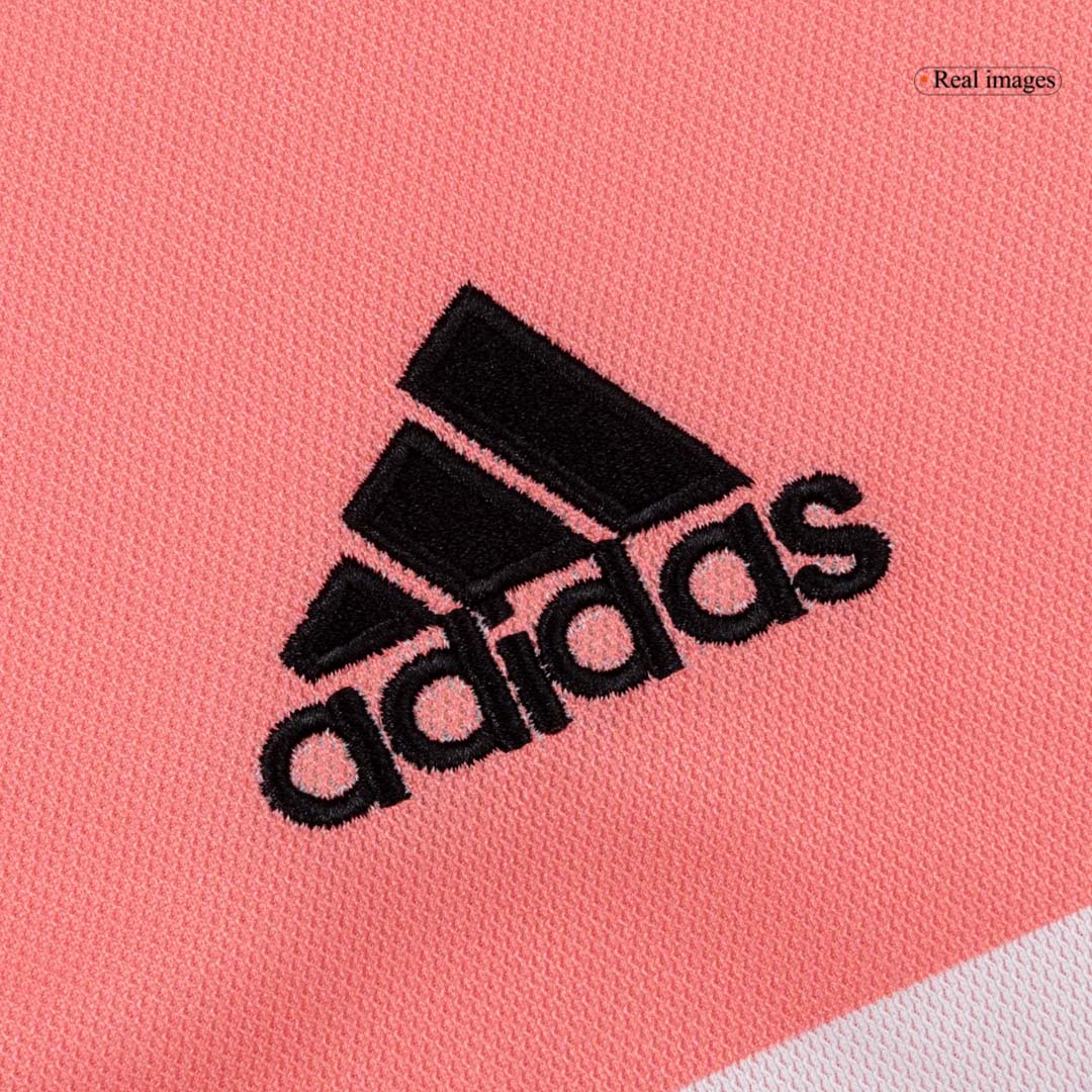 Retro Juventus 2015/16 Deplasman Forması